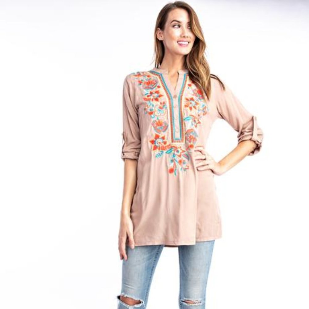 Solitaire embroidered floral tunic taupe M